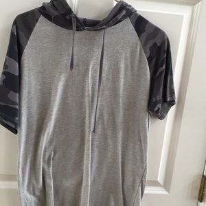 Men's hooded t shirt